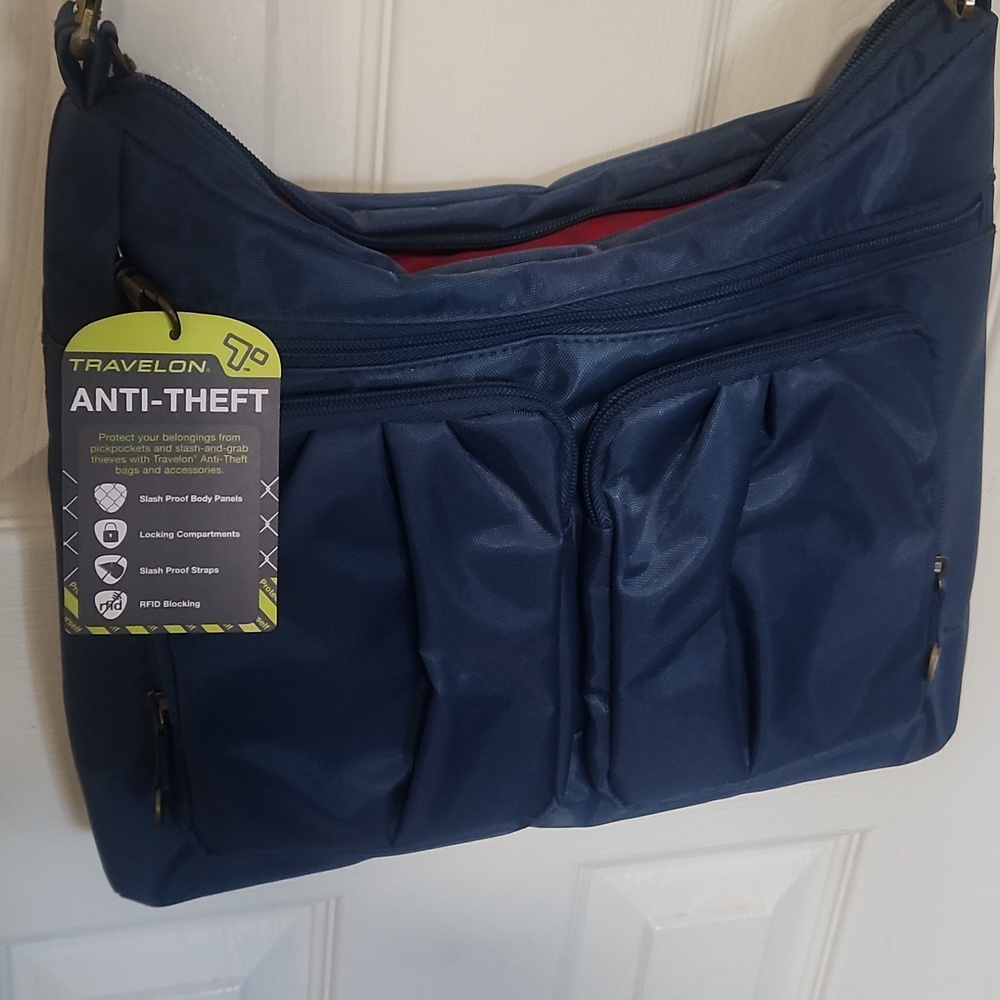 🎒Travel On Anti-Theft Bag! Blue Great Condition. New With Tags!🎒 - Picture 10 of 10